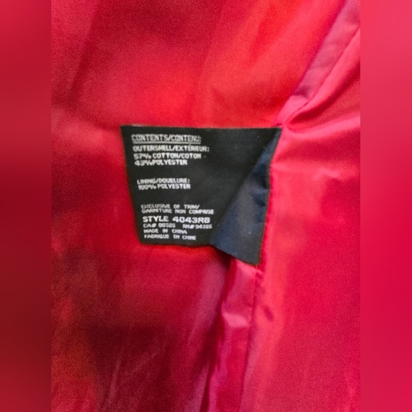 Cherry Red Trench Coat 16P – Street Style • City Walks • Lightweight Raincoat - Picture 8 of 11